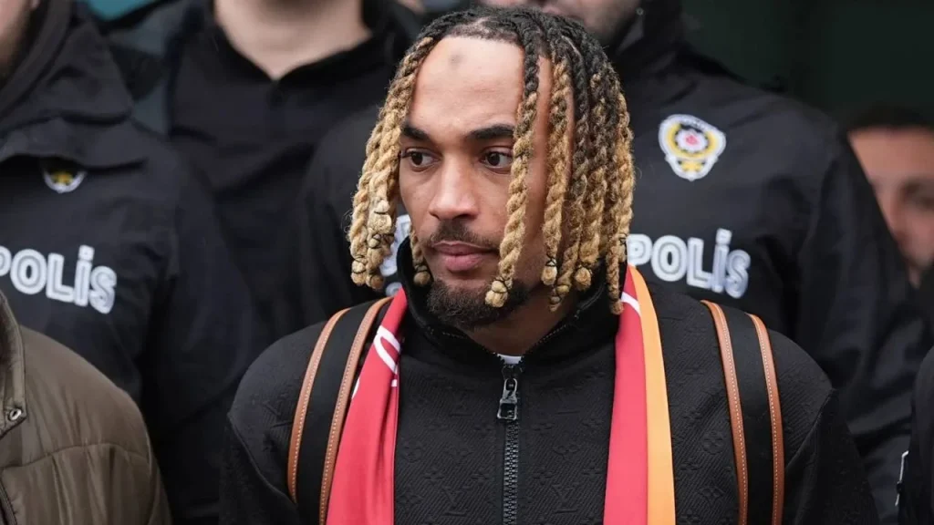 Sacha Boey Yeniden Galatasaray’da! İstanbula İniş Yaptı