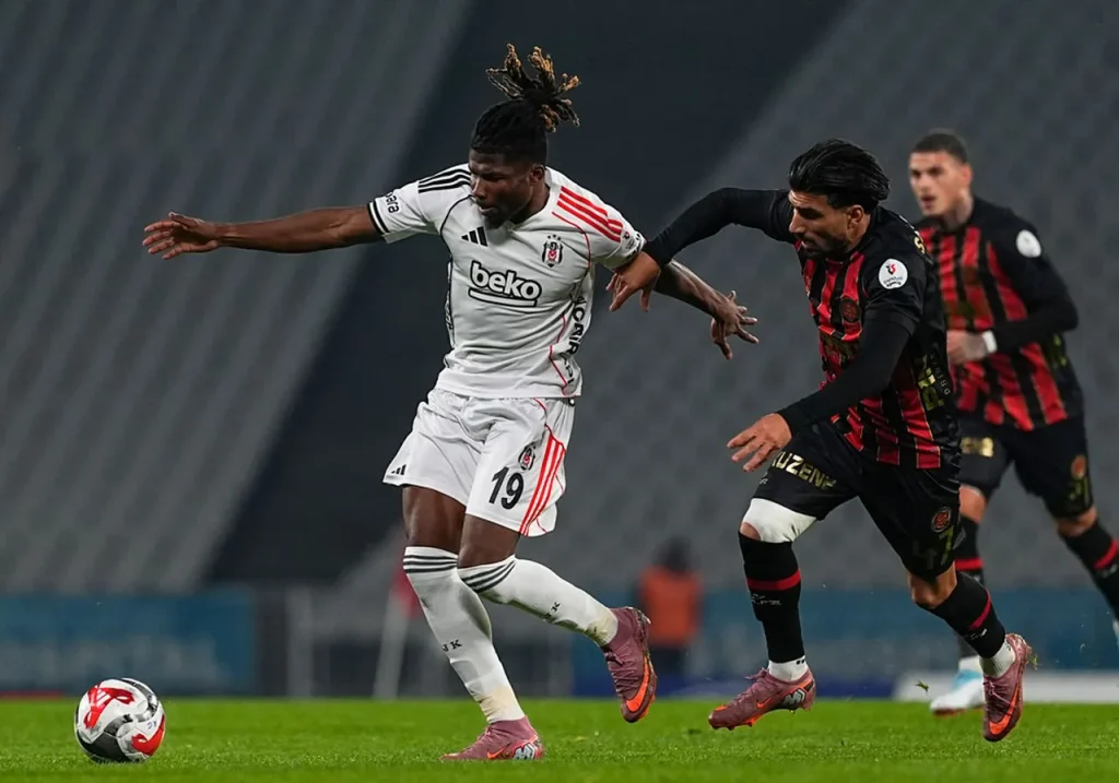 İstanbul Pazartesi Akşamı Beşiktaş ile Fatih Karagümrük Eşleşmesini Bekliyor: Türkiye Süper Ligi'nde Kritik Hafta - İddaa Tahmini