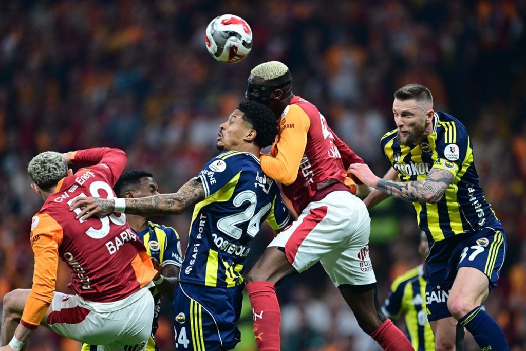 Türkiye Süper Ligi'nde Havlu Atan Fenerbahçe Cumartesi Akşamı Başakşehir'i Konuk Ediyor - İddaa Tahmini