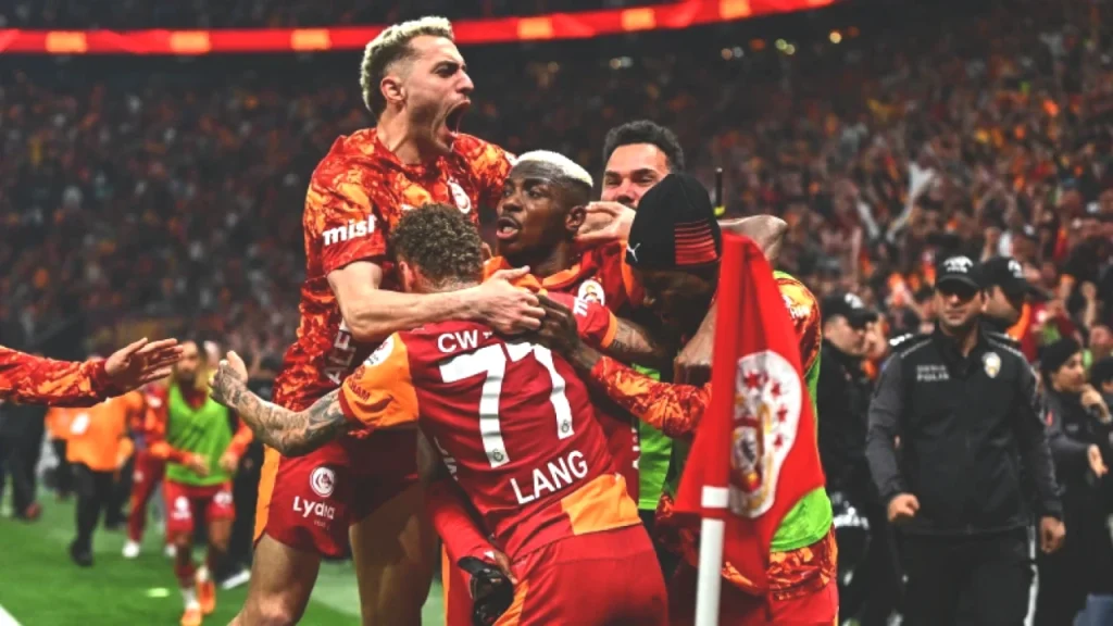 Galatasaray’da Victor Osimhen Bekleyişi Sürüyor: Sakatlık Krizi Büyüyor