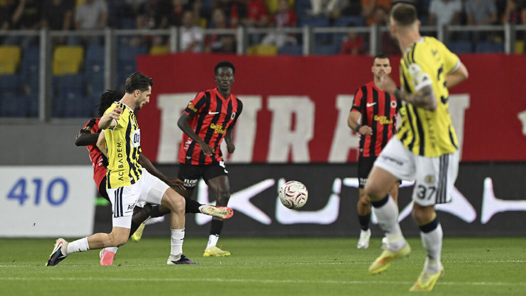 Fenerbahçe’den Tatsız Başlangıç: Rotasyon Ankara Deplasmanında Mağlubiyeti Getirdi